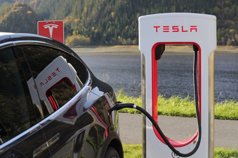 Výhody a nevýhody elektromobilů. Nekupujte zajíce v pytli
